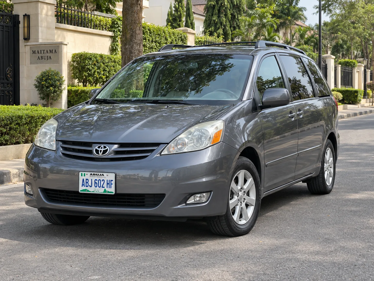 Toyota Sienna 2008 self drive rental Abuja